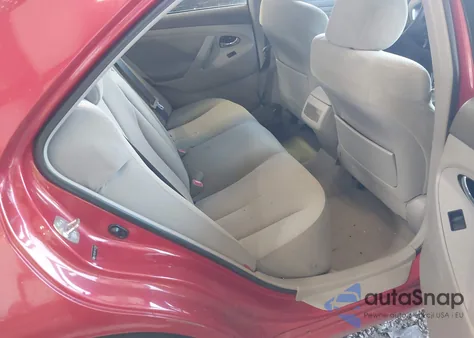 2007 Toyota Camry Le z USA, uszkodzony, nr VIN 4T1BE46K17U072849